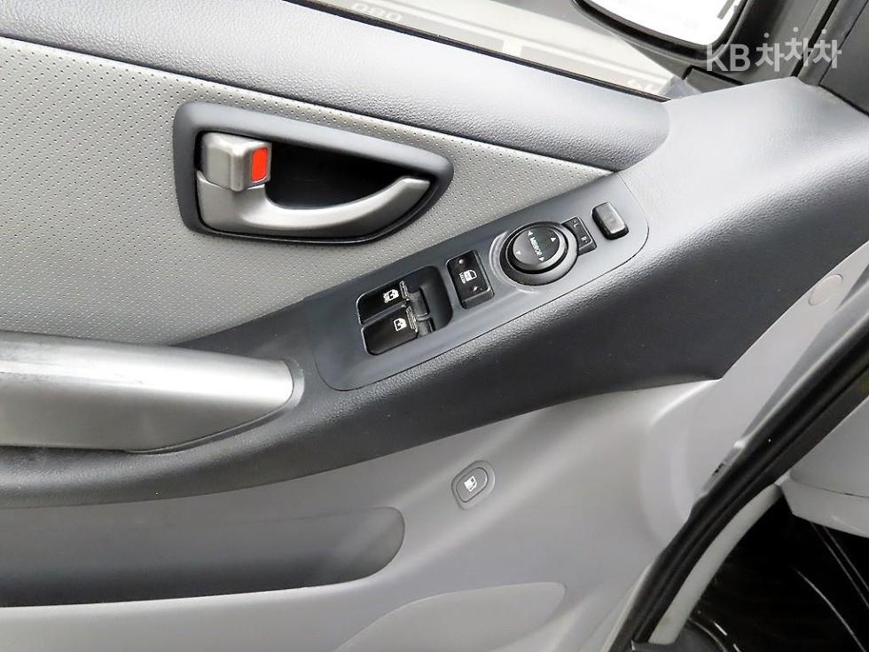 Hyundai Starex — miniaturë 11