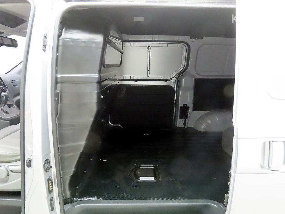 Hyundai Starex — miniaturë 14