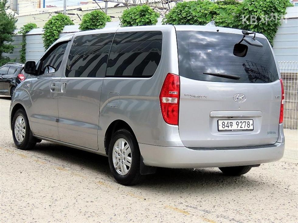 Hyundai Starex — miniaturë 3