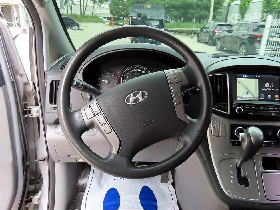 Hyundai Starex — miniaturë 8