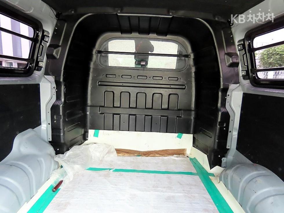 Hyundai Starex — miniaturë 18
