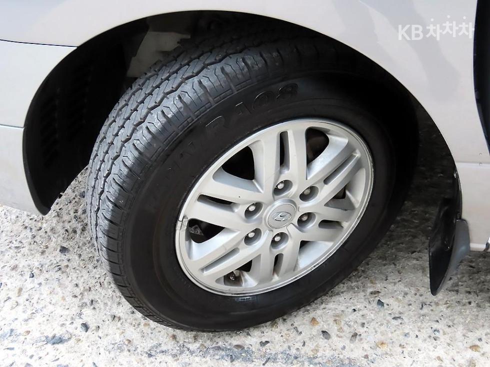 Hyundai Starex — miniaturë 20