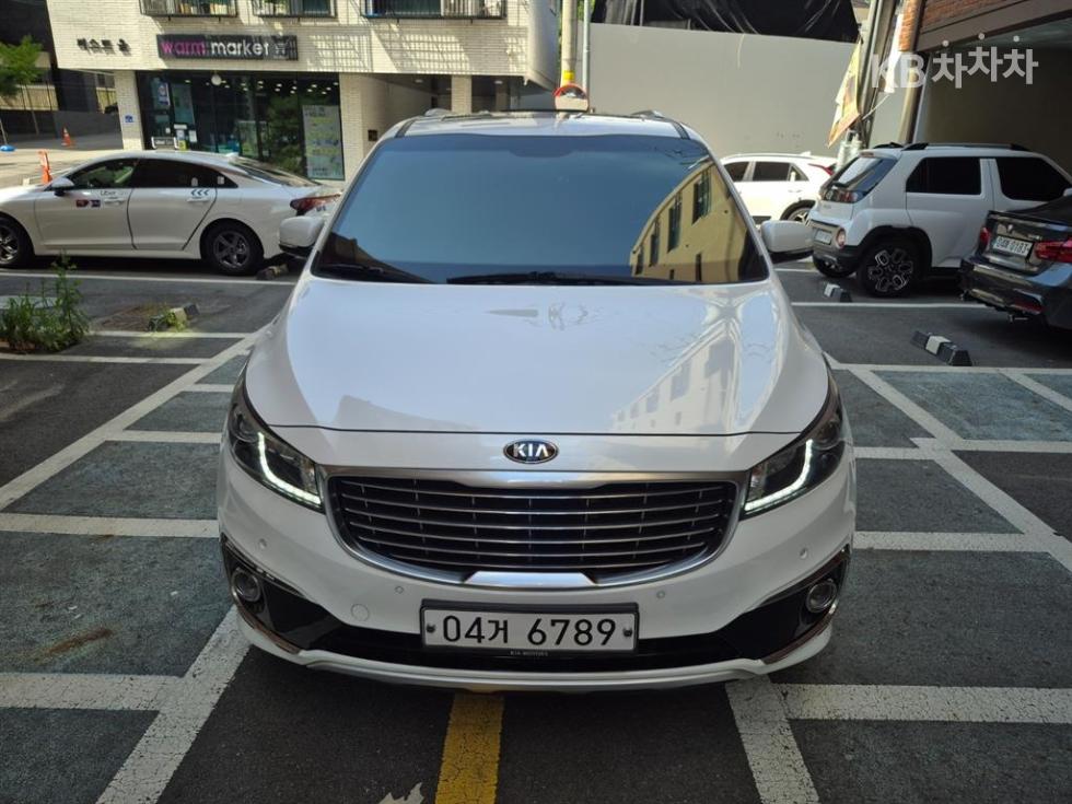 Kia Carnival 7인승 2.2 디젤 리무진 프레지던트 — foto 1