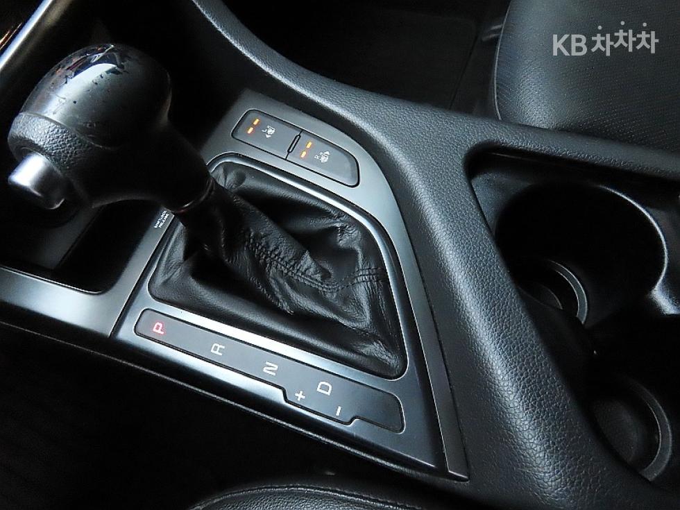 Kia K5 — miniaturë 9