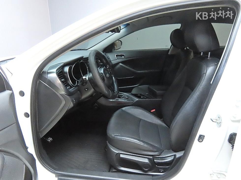 Kia K5 — miniaturë 10