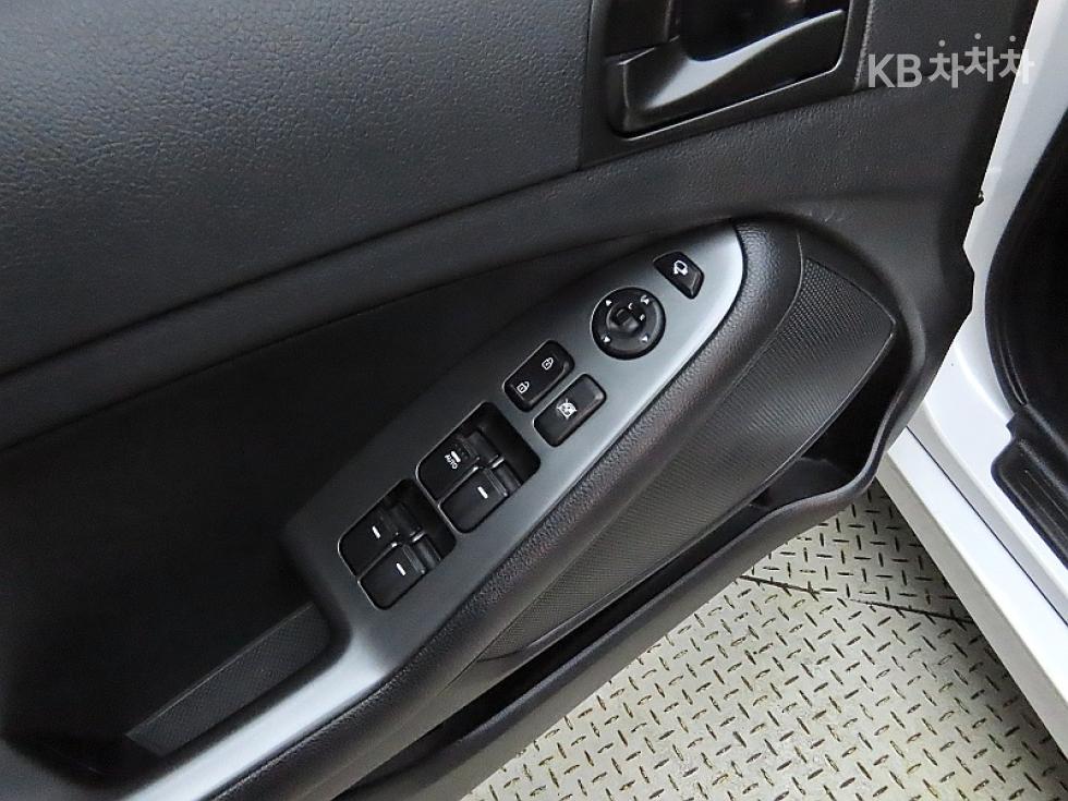 Kia K5 — miniaturë 13