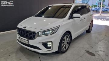 Kia Carnival 9인승 2.2 디젤 노블레스 스페셜 — foto 1
