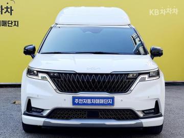 Kia Carnival 하이리무진 D2.2 9인승 시그니처 — foto 1