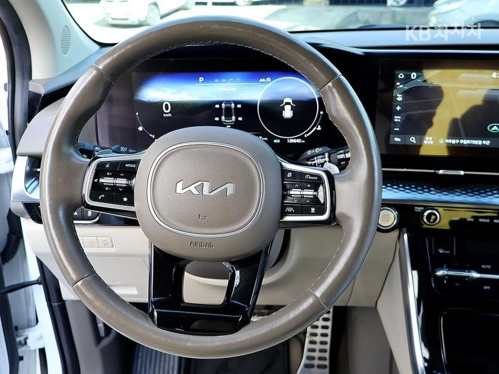 Kia Carnival — miniaturë 8
