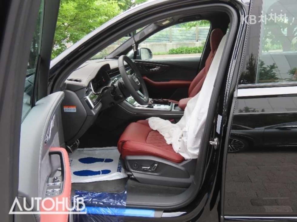 Audi SQ7 — miniaturë 14
