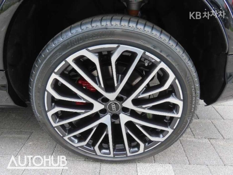 Audi SQ7 — miniaturë 18