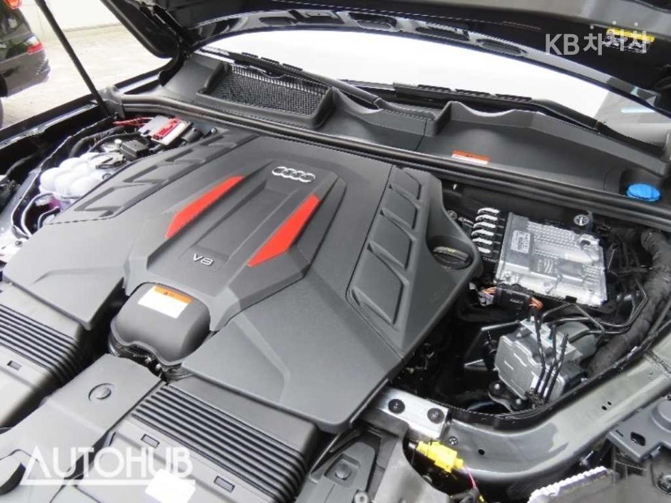 Audi SQ7 — miniaturë 5