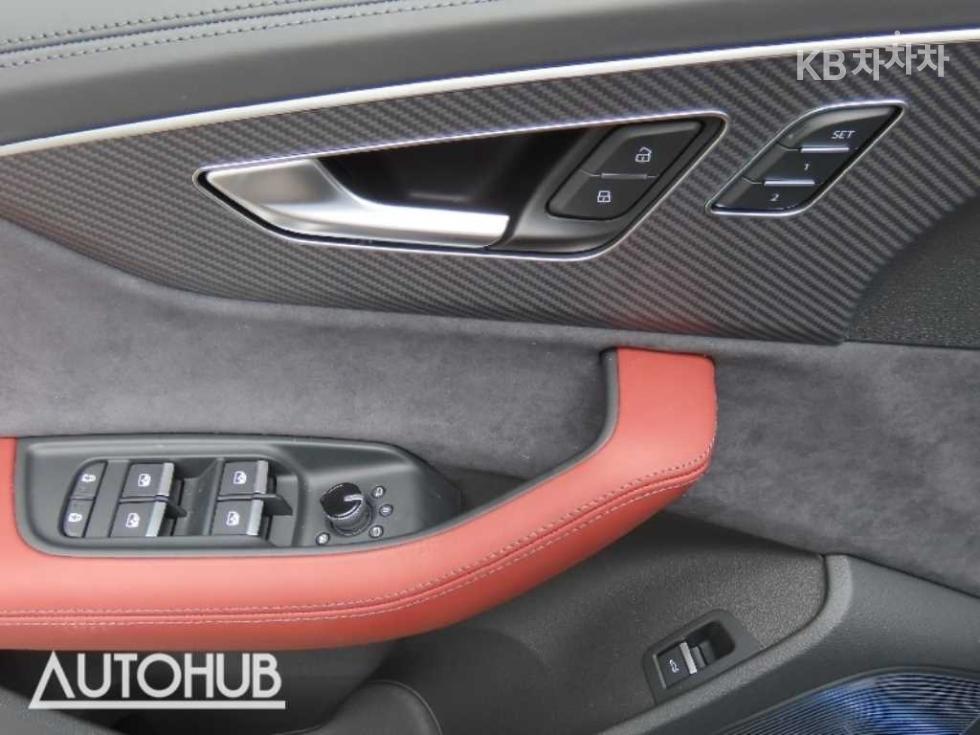 Audi SQ7 — miniaturë 13