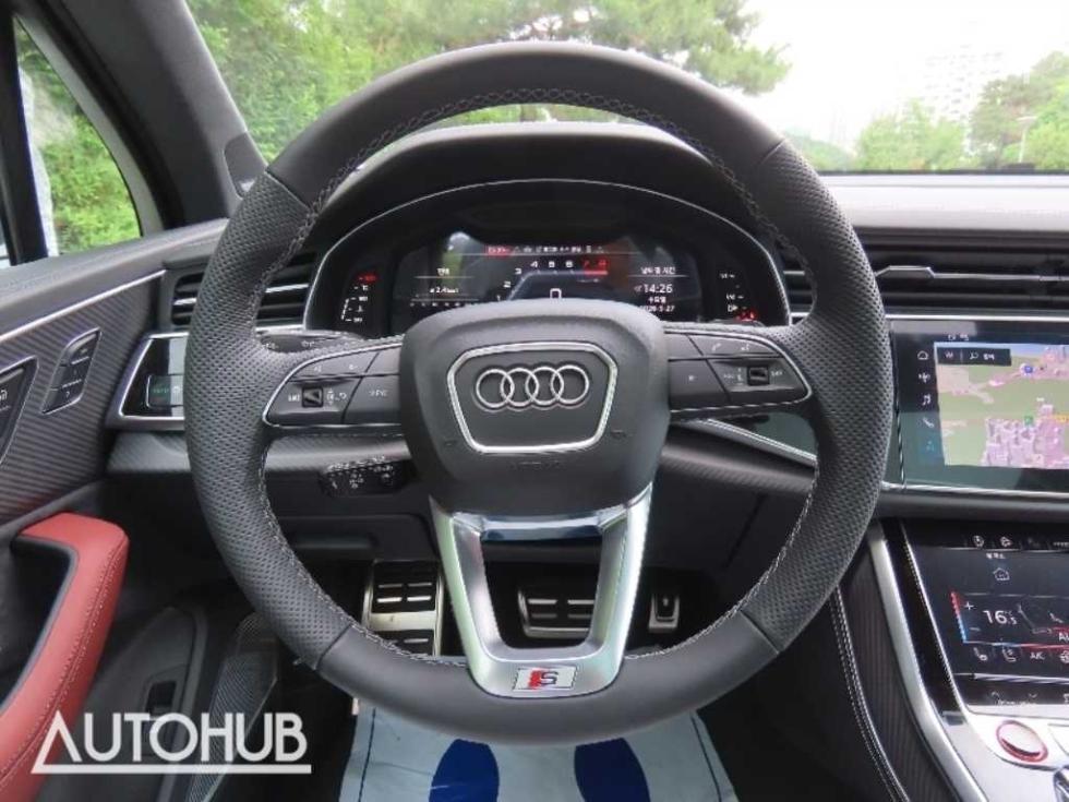 Audi SQ7 — miniaturë 17