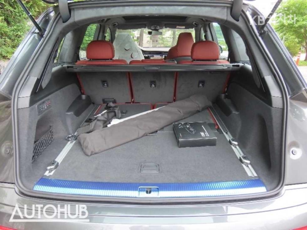 Audi SQ7 — miniaturë 19