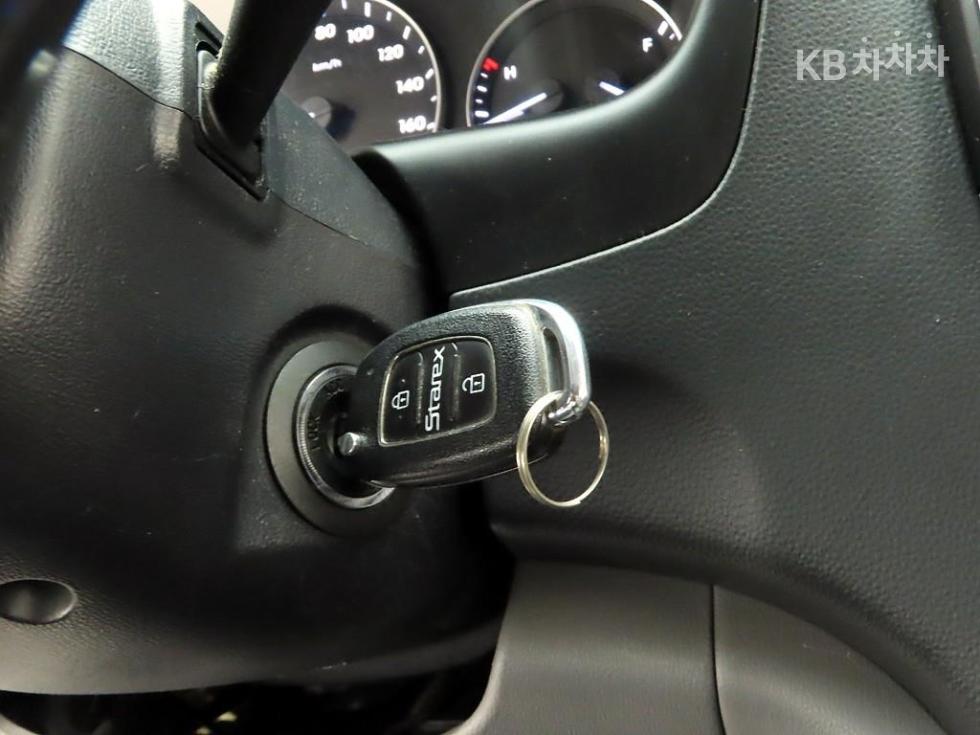 Hyundai Starex — miniaturë 13