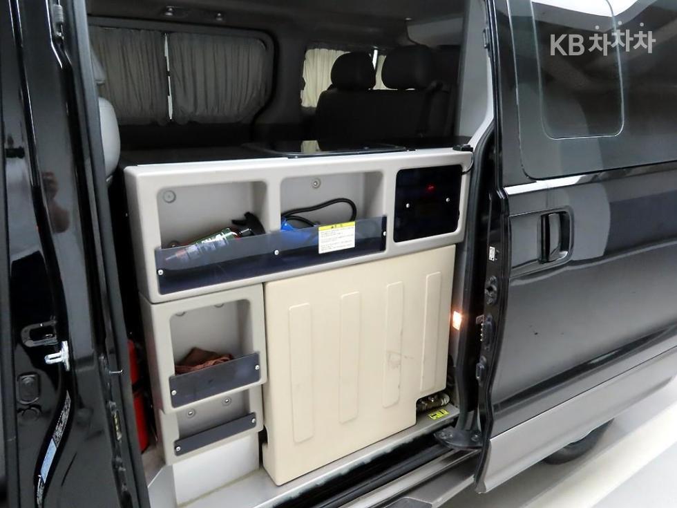 Hyundai Starex — miniaturë 16