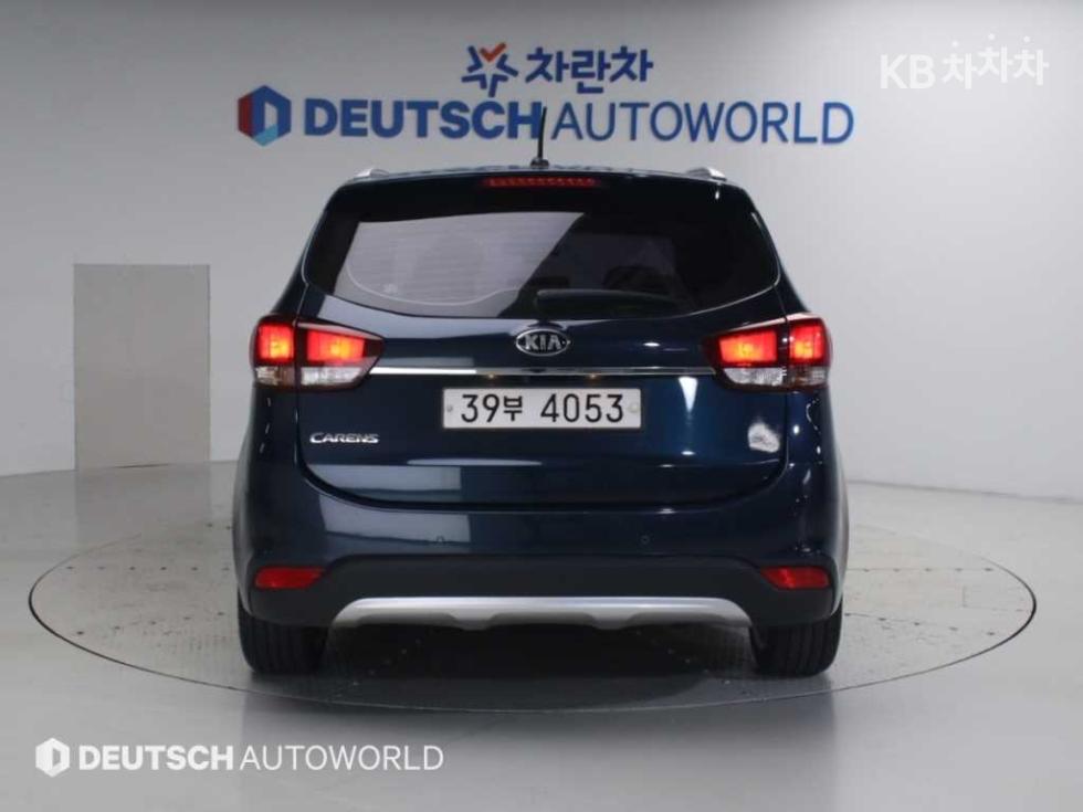 Kia Carens — miniaturë 4