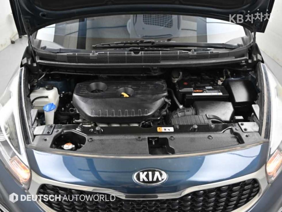 Kia Carens — miniaturë 6