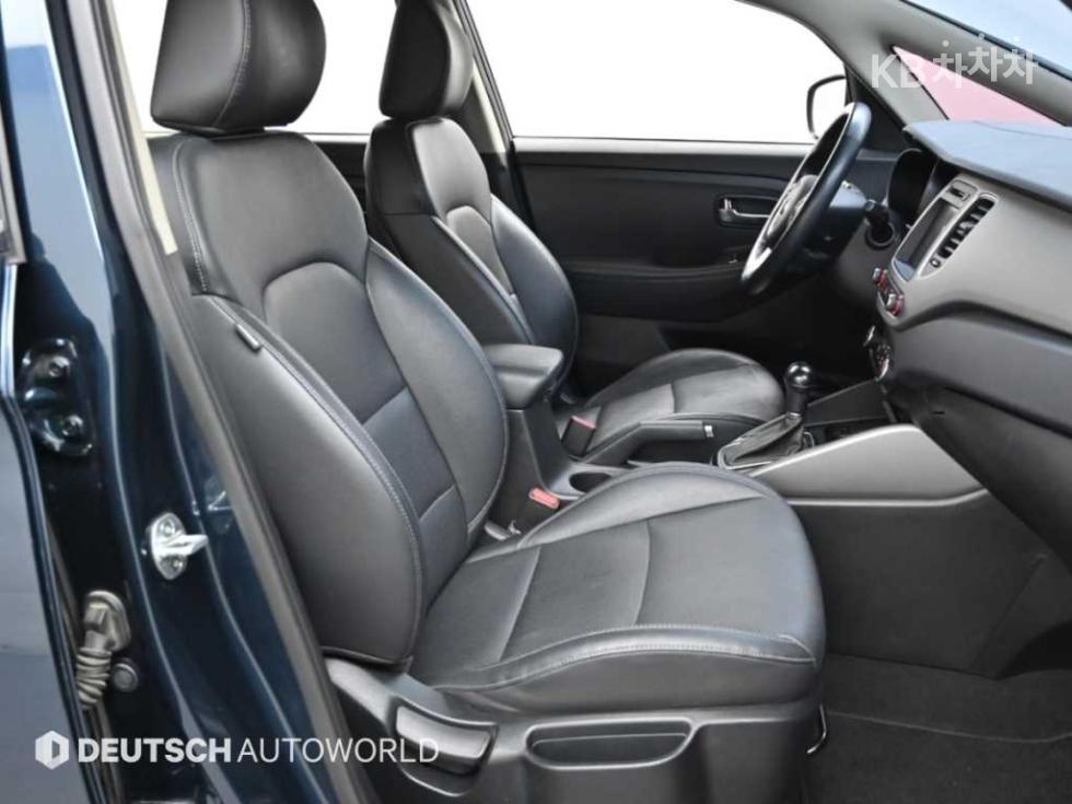Kia Carens — miniaturë 10