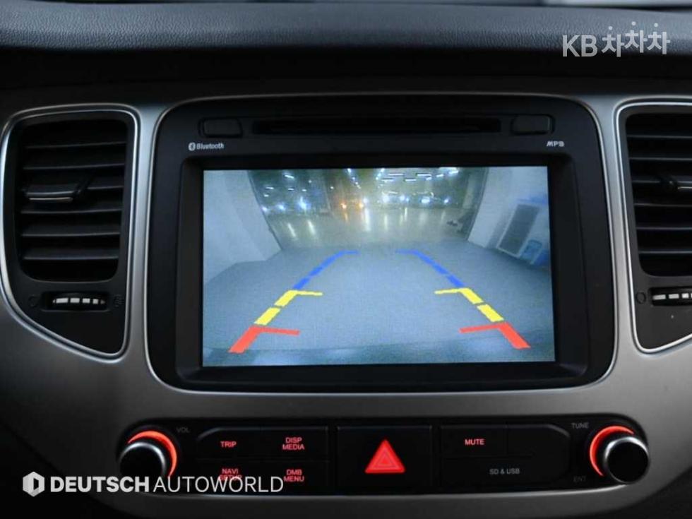 Kia Carens — miniaturë 15