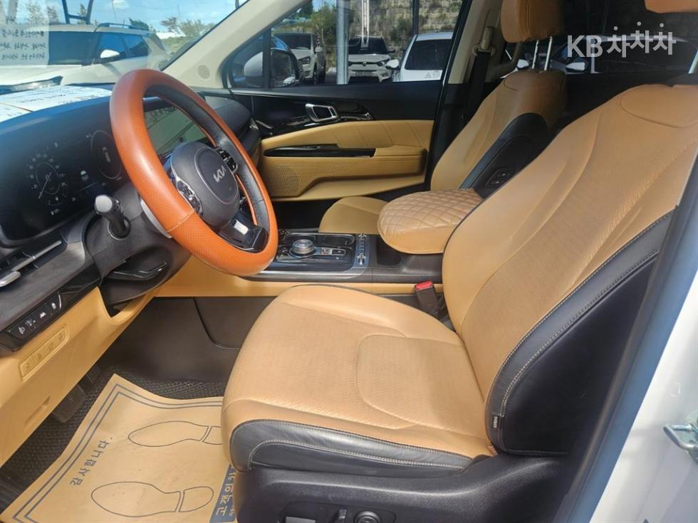 Kia Carnival — miniaturë 12