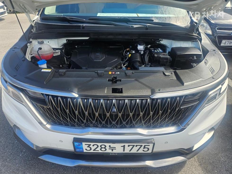 Kia Carnival — miniaturë 20