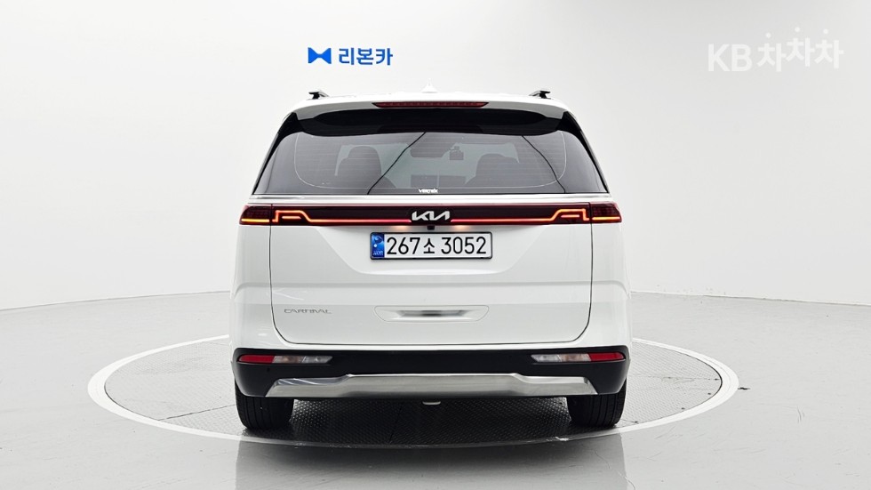 Kia Carnival — miniaturë 5