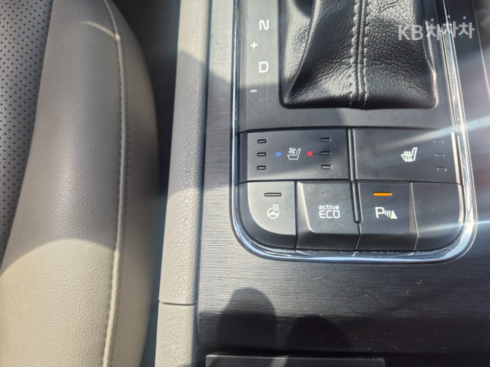 Kia Carnival — miniaturë 12