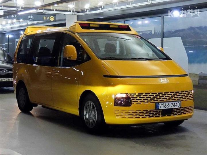 Hyundai Staria 3.5 LPi 11인승 기본형 — foto 1