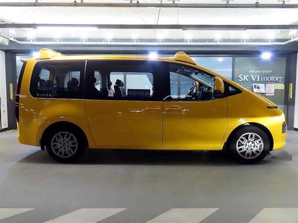 Hyundai Staria — miniaturë 3