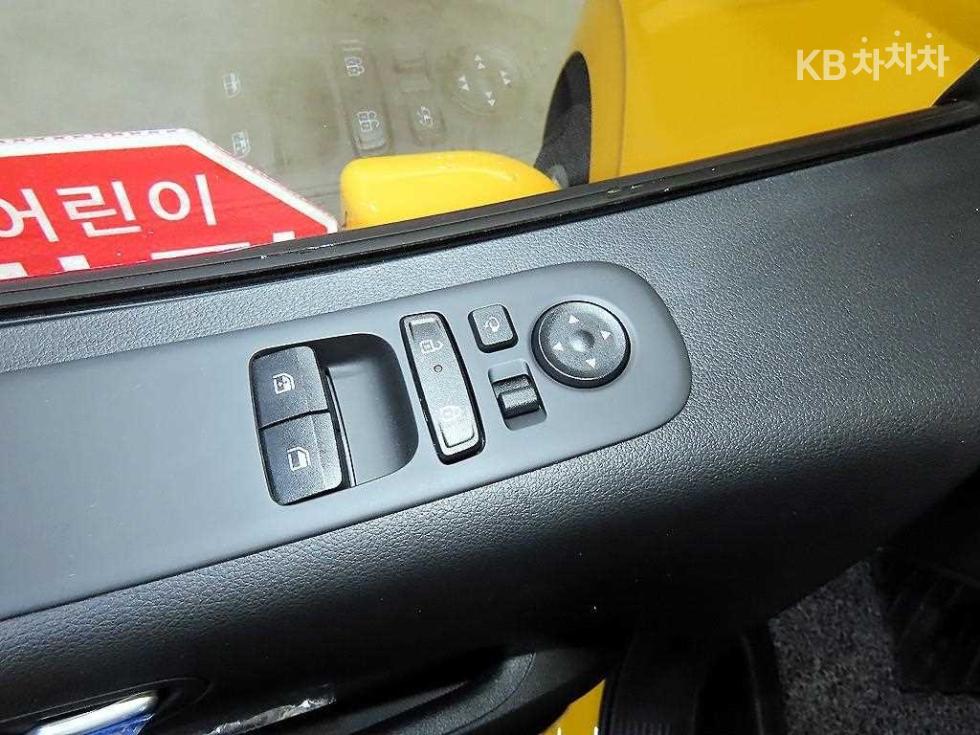 Hyundai Staria — miniaturë 12