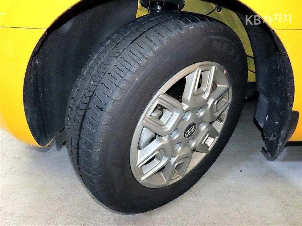 Hyundai Staria — miniaturë 20