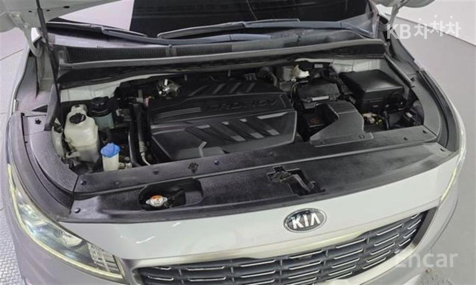 Kia Carnival — miniaturë 17
