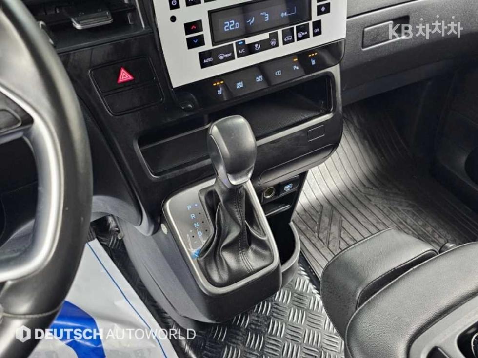 Hyundai Staria — miniaturë 9