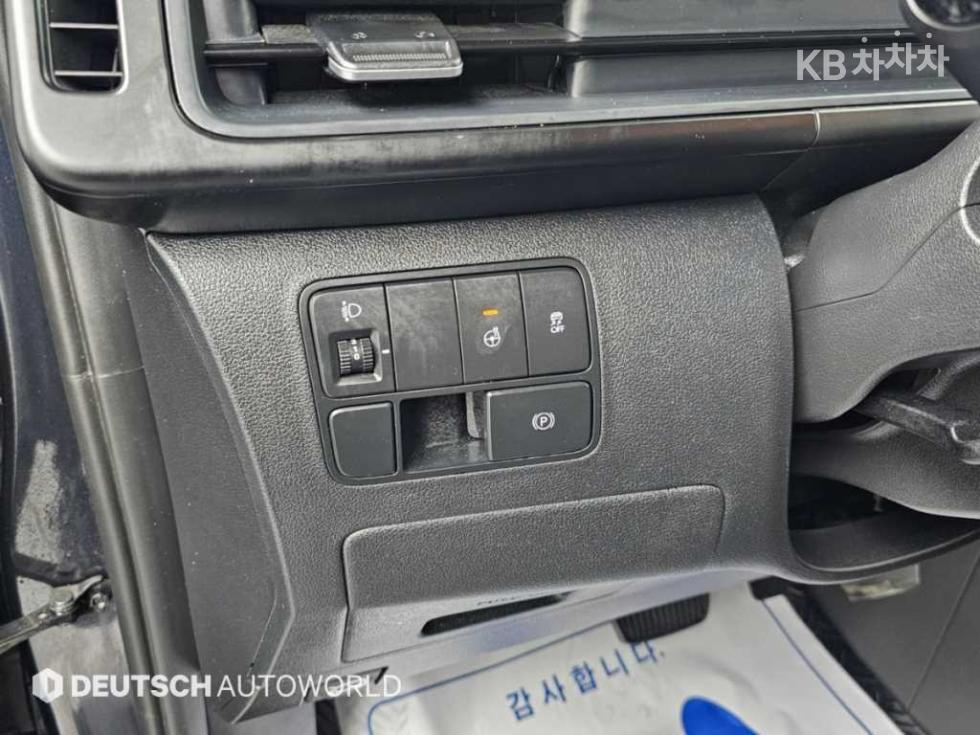 Hyundai Staria — miniaturë 16