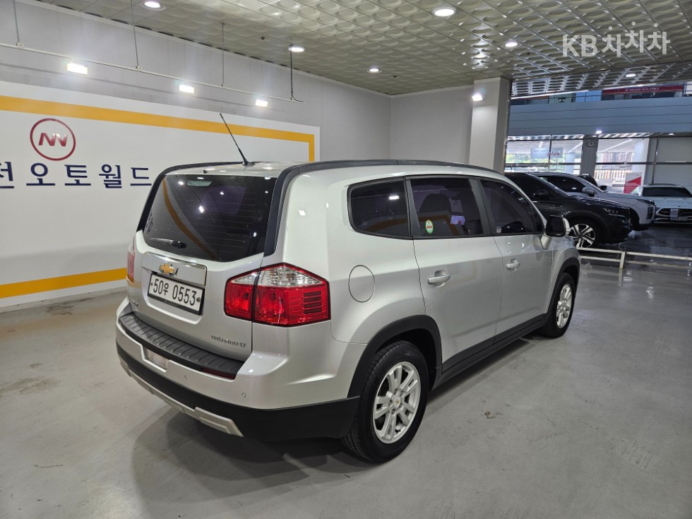 Chevrolet Orlando — miniaturë 5