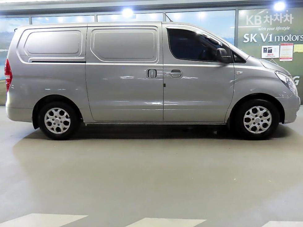 Hyundai Starex — miniaturë 3