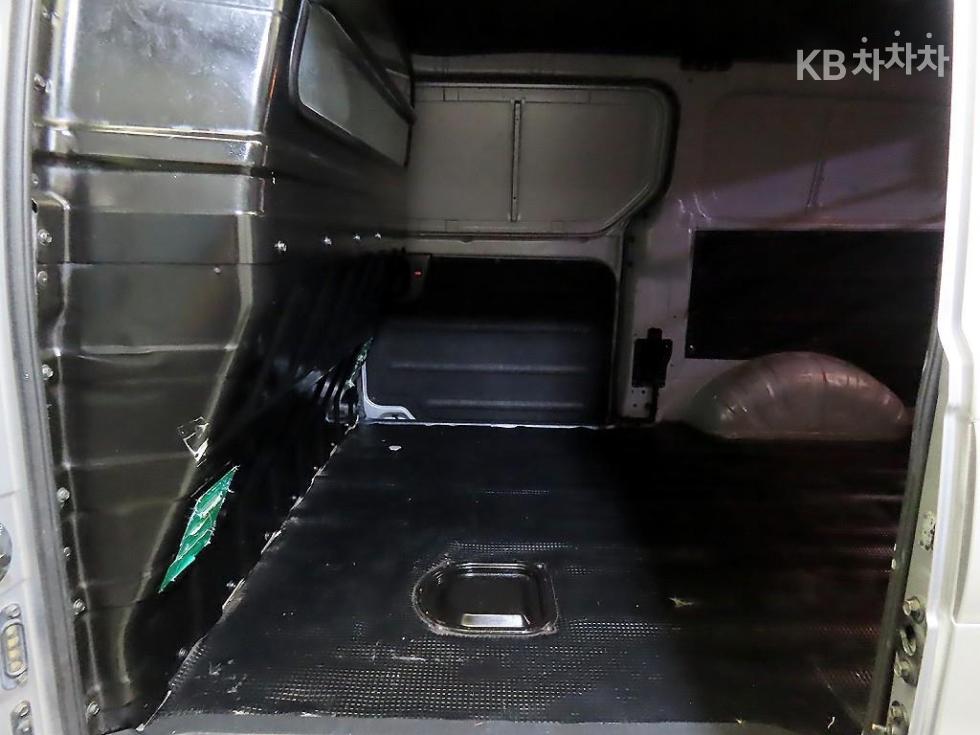 Hyundai Starex — miniaturë 7