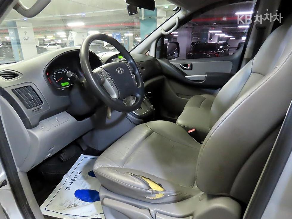 Hyundai Starex — miniaturë 10