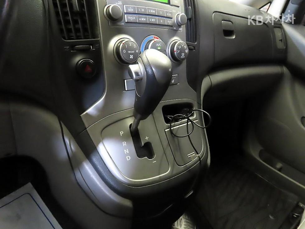 Hyundai Starex — miniaturë 12
