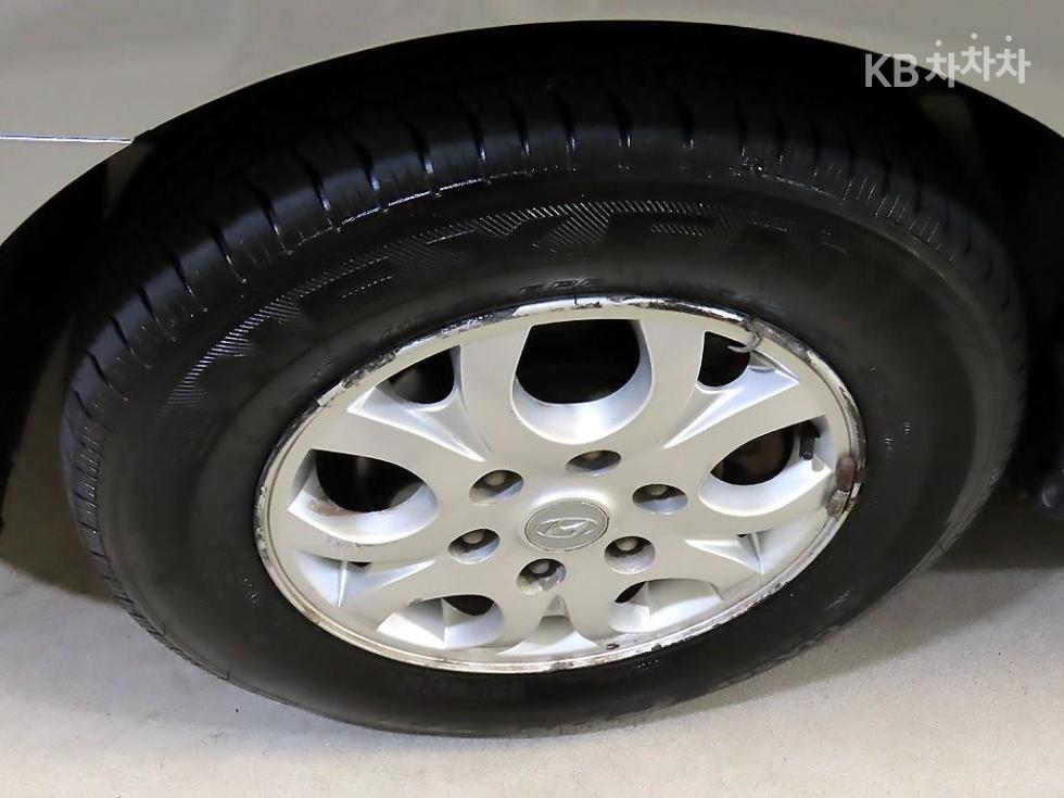 Hyundai Starex — miniaturë 18
