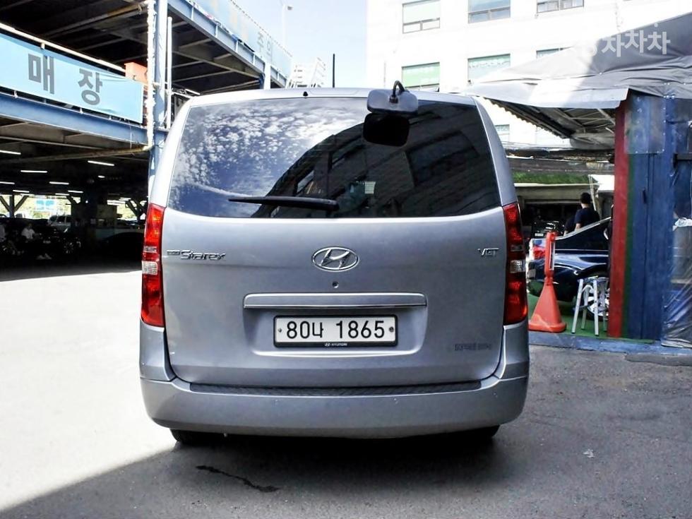 Hyundai Starex — miniaturë 3