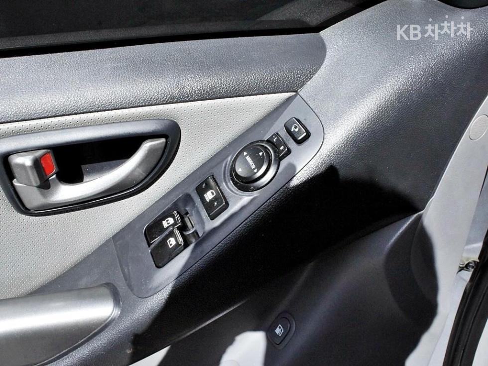 Hyundai Starex — miniaturë 13