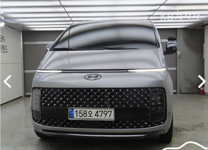 Hyundai Staria