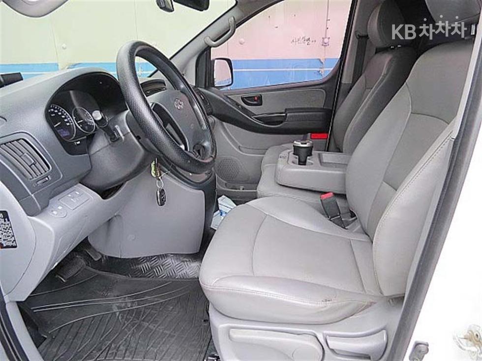 Hyundai Starex — miniaturë 5