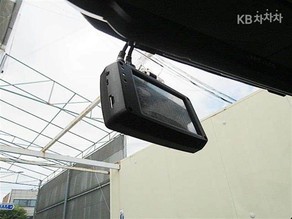 Hyundai Starex — miniaturë 10