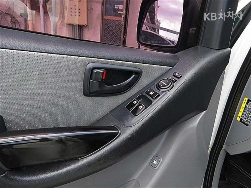 Hyundai Starex — miniaturë 14