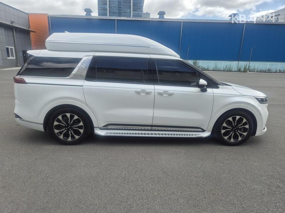 Kia Carnival — miniaturë 7