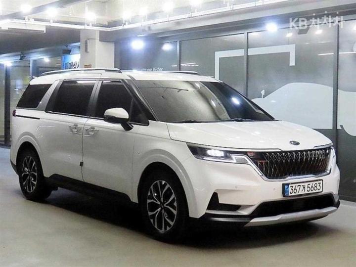 Kia Carnival D2.2 9인승 프레스티지 — foto 1